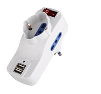 Adaptateur rotatif, prise 16A avec 2 connexions USB et 2 prises 10/16A + 1 prise Schuko avec interrupteur