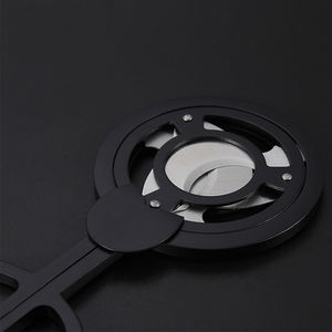 قطاعة سيجار ذهبية سوداء معدنية فاخرة مثالية من الفولاذ المقاوم للصدأ للتبغ بشعار مخصص - Product Image 3