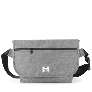 Bandolera de poliéster de diseñador informal para todas las estaciones de buena calidad para hombres Estilo de moda para todo el año - Product Image 2