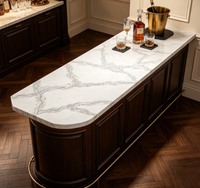 Dalle de quartz Calacatta grand format pour projets d'aménagement intérieur