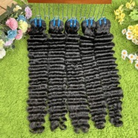 Extensions de Cheveux Humains Naturels Bruts Vietnamiens Ondulés Profonds, Cuticules Alignées, 100% Bruts, Double Trame
