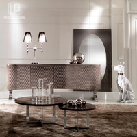 Buffet de luxe moderne en cuir nubuck avec côtés incurvés, mobilier haut de gamme pour chambre, villa, ferme, hôtel et appartement