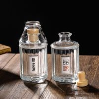 Conception personnalisée Mini petites bouteilles vides en verre de 100ml 125ml 250ml 500ml Vodka Whisky Gin pour liqueur Rhum Tequila Spiritueux Bouteille