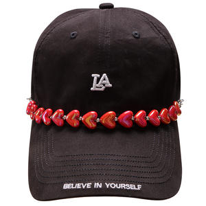 Cadena para Sombrero con Forma de Corazón para Mujer, Accesorio Decorativo Chapado en Aleación, Tema de Amor Casual, Verano 2025, Origen Yiwu - Product Image 2