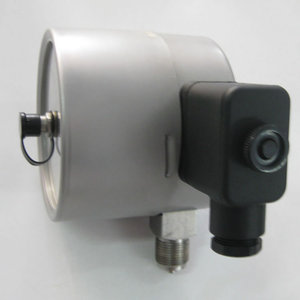 Manómetro de Contacto Eléctrico Brady de 100 mm, Rosca M20x1.5, Precisión Nivel 2.5, Asistencia Magnética para Vacío - Product Image 2