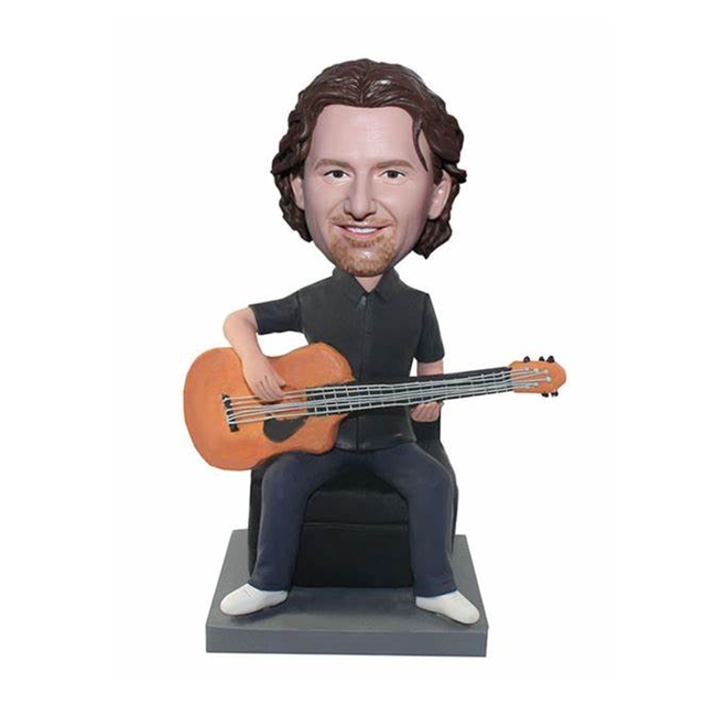 Custom Hot Sale Resin Popular Singer Musician Bobblehead Resin Crafts Dolls Figurine Art Collectible