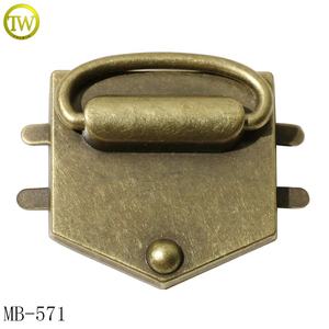 Equipaje con forma rectangular Placa de identificación de <span class=keywords><strong>metal</strong></span> Logotipos de marca Etiqueta de <span class=keywords><strong>metal</strong></span> de níquel antiguo cepillado personalizado para bolsos - Product Image 4