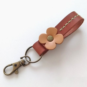 PU leather keychain, <b>sweet</b> and cute bag charm, <b>flower</b> car backpack ornament. - Product Image 1
