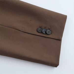 Abrigo de Botones Vintage para Mujer, Primavera 2025, Blazer Recto Elegante y Moderno, Impermeable, con Bolsillos, para un Look Casual - Product Image 5