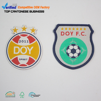 Fabricante de accesorios para ropa, 100% poliéster, logotipo de marca personalizado, máquina de parches tejidos para polos