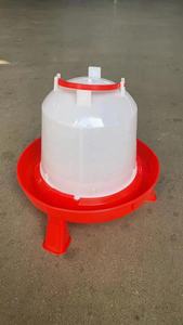 Gran Precio de Fábrica: Bebedero y Comedero de PP (Nuevo Material) para Equipo Avícola con Patas, Cubo para Aves, Comedero y Bebedero para Pollos - Product Image 6