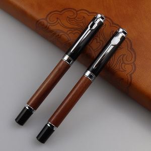 Stylo bille personnalisé en bois grainé avec logo gravé pour cadeau et publicité - Product Image 2
