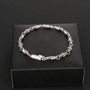 สร้อยข้อมือรูปหัวใจประดับคริสตัลโครเมียม พร้อมโลหะผสมชุบเงิน สไตล์วินเทจยุโรปและอเมริกา ฮิปฮอป พังก์ - Product Image 1