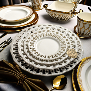 <span class=keywords><strong>Assiettes</strong></span> de présentation en céramique et <span class=keywords><strong>porcelaine</strong></span> blanches de style américain, à bordure ajourée, pour la location de vaisselle de mariage - Product Image 4
