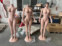 Mannequin Femme Brésilien Grande Taille en Plastique sur Pied pour Adultes de Tous Âges, Disponible Couleur Peau