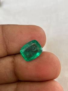 Piedras de Esmeralda Natural con Corte Esmeralda MM |   Paquete de Gemas Verdes Calibradas Pequeñas para Joyería, Peso en Quilates - Product Image 3