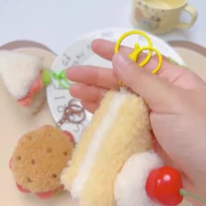 Comida falsa enrollada, juguetes de peluche, accesorios, figuritas rellenas de algodón, llaveros, colgantes, pequeños regalos, juguetes de peluche - Product Image 2