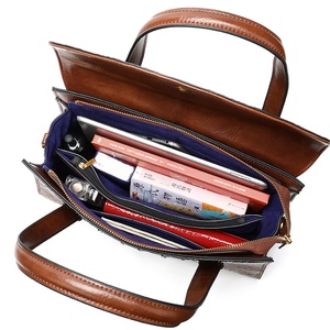 Sac à Main Femme en Cuir Véritable Motif Crocodile en Gros, Style Vintage, Sac Bandoulière Croisé Motif Alligator - Product Image 2