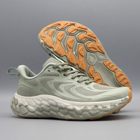 Chaussures décontractées respirantes en maille à bout large et largeur généreuse ; Baskets légères modèle 7621 unisexe disponibles en grandes tailles pour la course