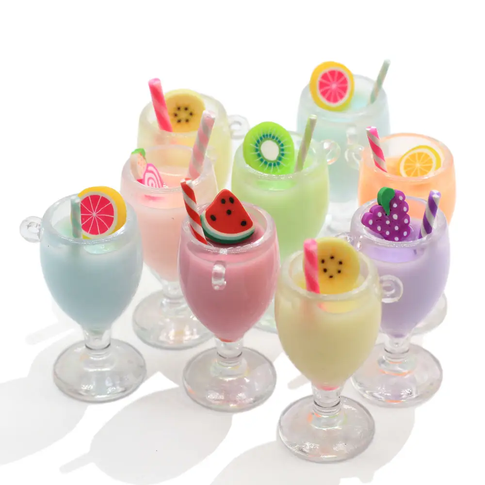 100pcs Frutta Bere Tazza di Succo di Accessori In Miniatura Delle Bambole di Argilla Regali Bottiglia di Plastica Tazza di Tè Simulazione Bevande Modello Giocattolo Bambola