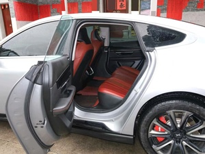 Xpeng P7 Sedán 2022 Usado, Transmisión Automática, Asientos de Cuero, Neumáticos R18, Volante a la Izquierda, Modelo P7 2022, Última Tecnología - Product Image 3