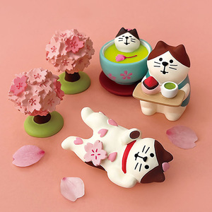 Japanese Style Cute Cat Figurines Cherry Blossom Series Resin Handmade Home Decoration Desktop Car Ornaments - Product Image 3