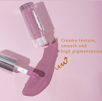 Gloss à lèvres repulpant et hydratant, teinte nude crémeuse, couleur intense, fini miroir haute brillance, cosmétique pour les lèvres