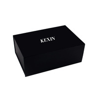 Boîte cadeau pliable en carton noir de luxe personnalisée avec fermeture magnétique pour vêtements, emballage de vêtements, gaufrage, chaussettes