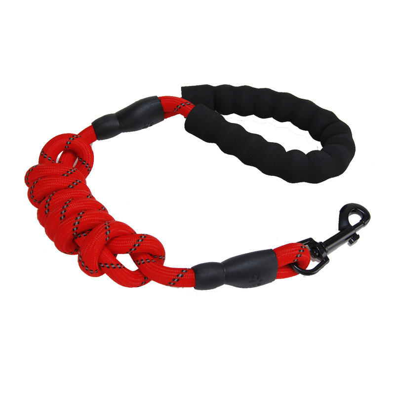 Knotted rope red