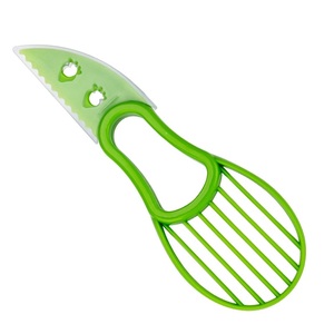 Multifunzionale tre in uno Avocado Cutter Avocado Knife Pulp Separator Avocado affettatrice strumento plastica PP Bag Home Kitchen Green - Product Image 1