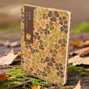 Nuevo Diario/Agenda A5 con Tapa Dura Ecológica de Corcho, Encuadernación Cosida con Hilo, Impresión y Logotipo - Product Image 3