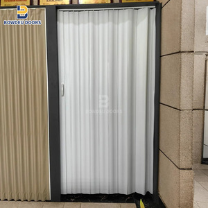 Dayanıklı PVC özelleştirilmiş plastik akordeon katlanır kapılar şeffaf Modern polimer özelleştirilmiş boyutu Silding kapı - Product Image 1