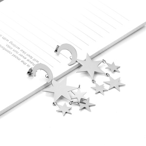 Pendientes de Diseño Nuevo y Popular con Estrellas y Luna, Chapados en Oro de 18K, para Bodas, Citas o Eventos - Product Image 2