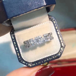 Anillo de Diamantes F1734, Corte Esmeralda, Color D Natural, Certificado por GIA, Joyería Clásica de Compromiso para Mujer - Product Image 2