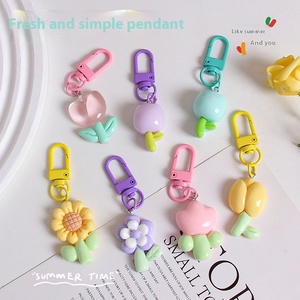 Nữ tính dễ thương nhựa Tulip và hướng dương Keychain Mặt dây chuyền Carabiner túi quyến rũ và tai nghe trang trí - Product Image 2