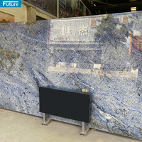 Dalles de marbre bleu brésilien naturel royal pour comptoir d'îlot de cuisine Carreaux de sol en placage de panneau mural intérieur Escalier de villa