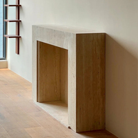 Repisa de Lujo para Chimenea de Interior en Travertino Beige, Estilo Wabi-Sabi en Piedra Natural Tallada para Decoración de Villas
