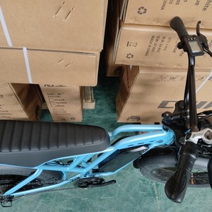 <span class=keywords><strong>Vélo</strong></span> <span class=keywords><strong>Électrique</strong></span> Hybride Urbain Tout-Terrain 250W 48V avec Pneus Larges 20 <span class=keywords><strong>Pouces</strong></span>, Moteur Arrière 7 Vitesses, Batterie Lithium et <span class=keywords><strong>Porte</strong></span>-Bagages Arrière – Modèle Tendance - Product Image 4