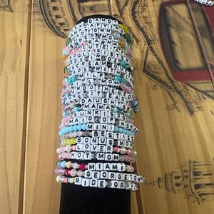 Pulseras Elásticas <span class=keywords><strong>de</strong></span> Cuentas <span class=keywords><strong>de</strong></span> Cristal con Letra Inicial Personalizada, Inspiradas en <span class=keywords><strong>la</strong></span> Fe y el Sueño, para Mamá, Hermana, Hija - Product Image 4