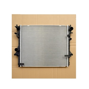 C2D26542 C2Z10786 C2D38735สำหรับจากัวร์ XF XFR XFR-S <span class=keywords><strong>XJ</strong></span> XJR 3.0 5.0 2008ได้ถึง2015เครื่องยนต์น้ำหล่อเย็นหม้อน้ำรถ - Product Image 3