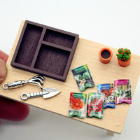 Kit de jardinage miniature en boîte en bois, accessoire de scène de jardin pour maison de poupée avec pelle, plante en pot et décor de graines