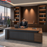 Bureau de direction moderne en bois, poste de travail exécutif, table de réception pour immeuble de bureaux et bureau à domicile