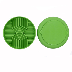 Tapete de Alimentação Lento em Silicone de Grau Alimentício Antiderrapante para Cães Livre de BPA Fácil de Lavar Design Portátil com Ventosa - Product Image 1