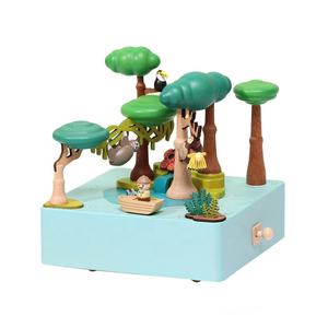 नाजुक लक्जरी भव्य कार्टून लकड़ी के संगीत बॉक्स 'बच्चों के लिए जन्मदिन का उपहार घर के गहने हिंडोला संगीत बॉक्स - Product Image 5