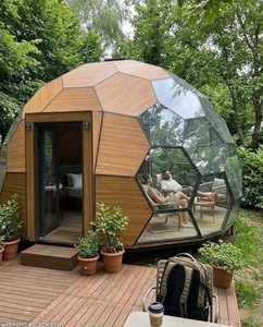 Tienda de cúpula de vidrio Geodésico de madera con energía solar ecológica para glamping y eventos al aire libre - Product Image 1