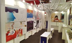 Tablero troquelado personalizado de cartón publicitario barato de fácil montaje para pantallas POP cabinas de ferias comerciales - Product Image 6