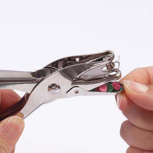 Foska Kích thước nhỏ màu bạc mạnh mẽ Hướng dẫn sử dụng 6mm hình tròn lỗ giấy đục lỗ duy nhất với một tay cầm mỏng dễ dàng - Product Image 4