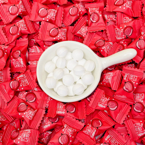 Caramelos <span class=keywords><strong>de</strong></span> Menta Sin Azúcar con Vitamina C OEM, en Forma <span class=keywords><strong>de</strong></span> Bola Blanca, Sabor Lichi, Aliento Fresco - Product Image 1