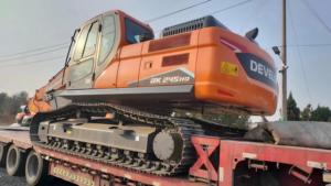 Excavatrice sur chenilles hydraulique DX240HD pour travaux de terrassement et de construction - Product Image 6