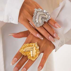 थोक कम कीमत में सोने की चंकी दिल की अंगूठी ने बड़े प्यूफी दिल के गहने एडजस्टेबल मोटे स्टेटमेंट रिंग वैलेंटाइन का दिन - Product Image 2